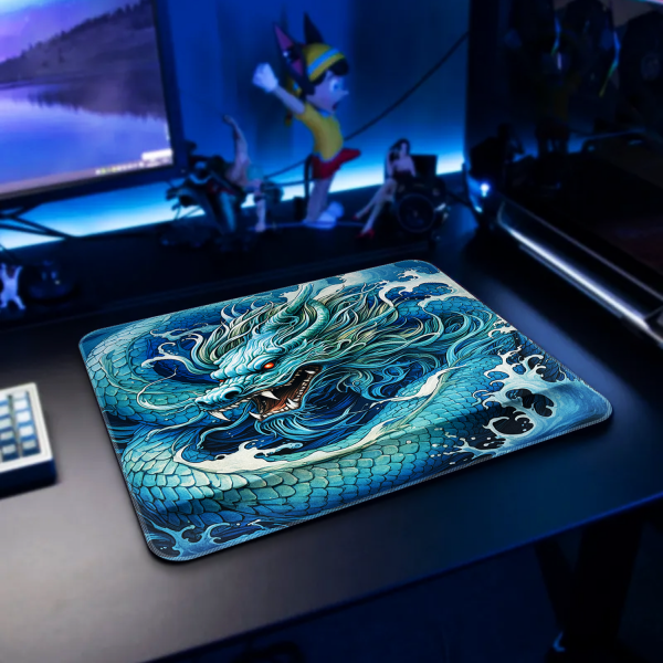 Bilek Destekli Gaming Oyuncu Mousepad 470x400x4 Mm Ve 2.4 cm Bilek Desteği HYDRA